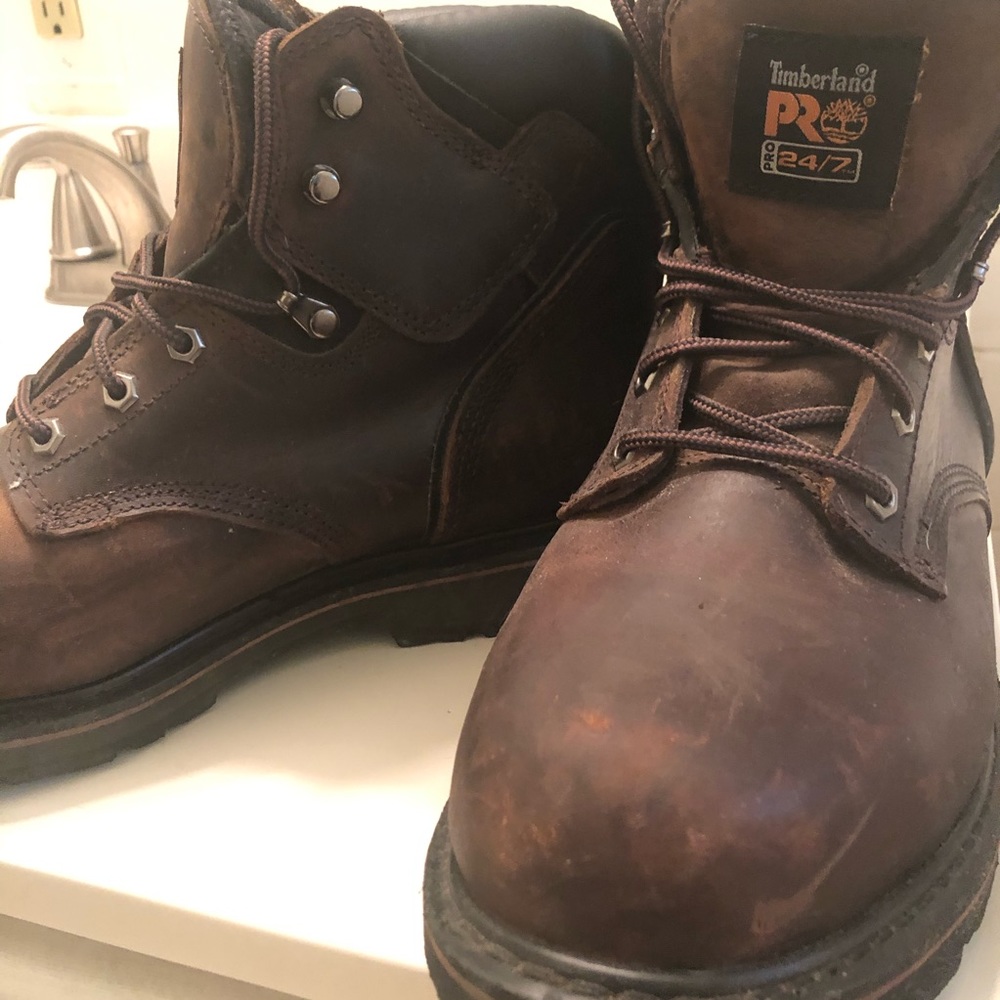 Men’s steel toed work boots